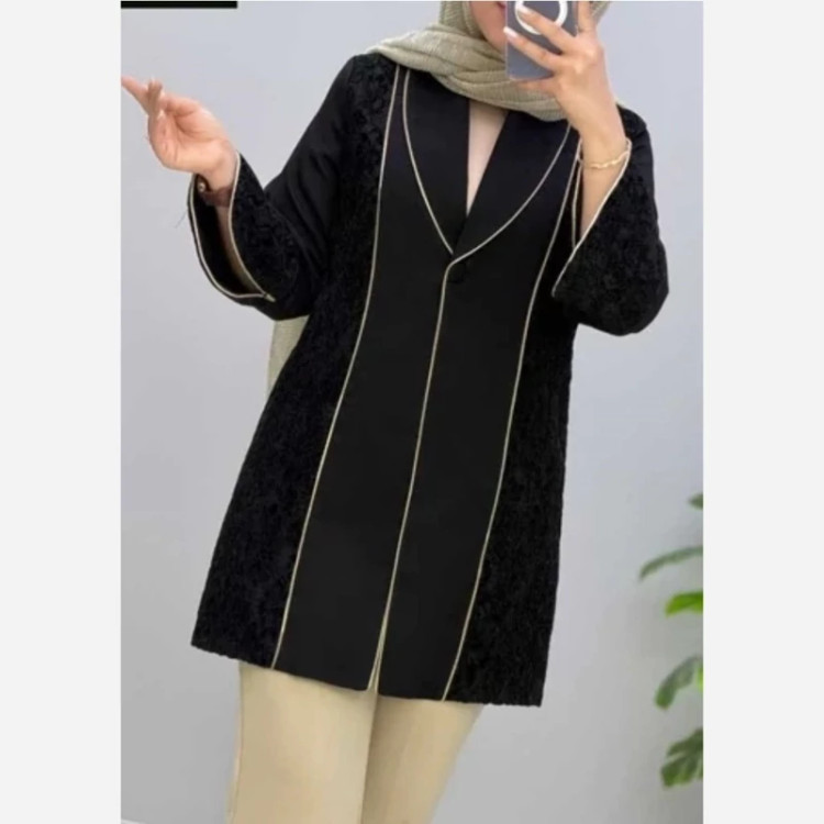 مانتوزنانه مزون دوزی شده دارای رنگ بندی