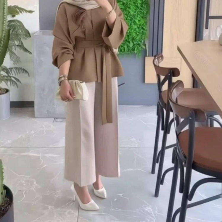 کت شلوار زنانه مزون دوزی شده دررنگ بندی مختلف