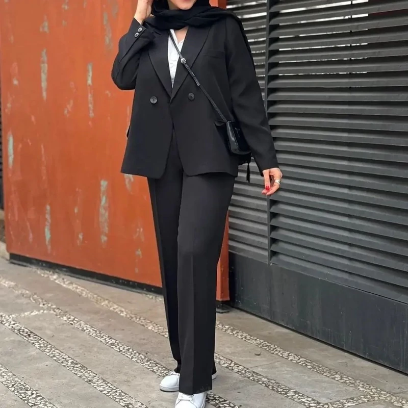 کت شلوارزنانه مزون دوزی شده در20رنگ