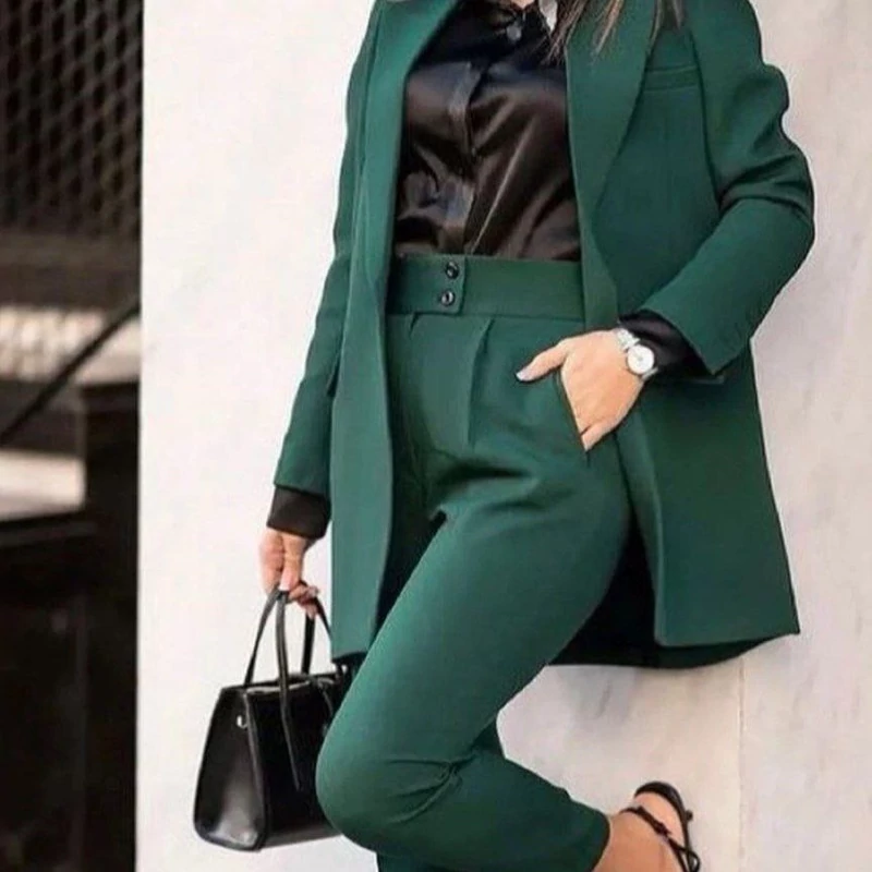 کت شلوار زنانه اسپرت  پارچه سوپر مازراتی